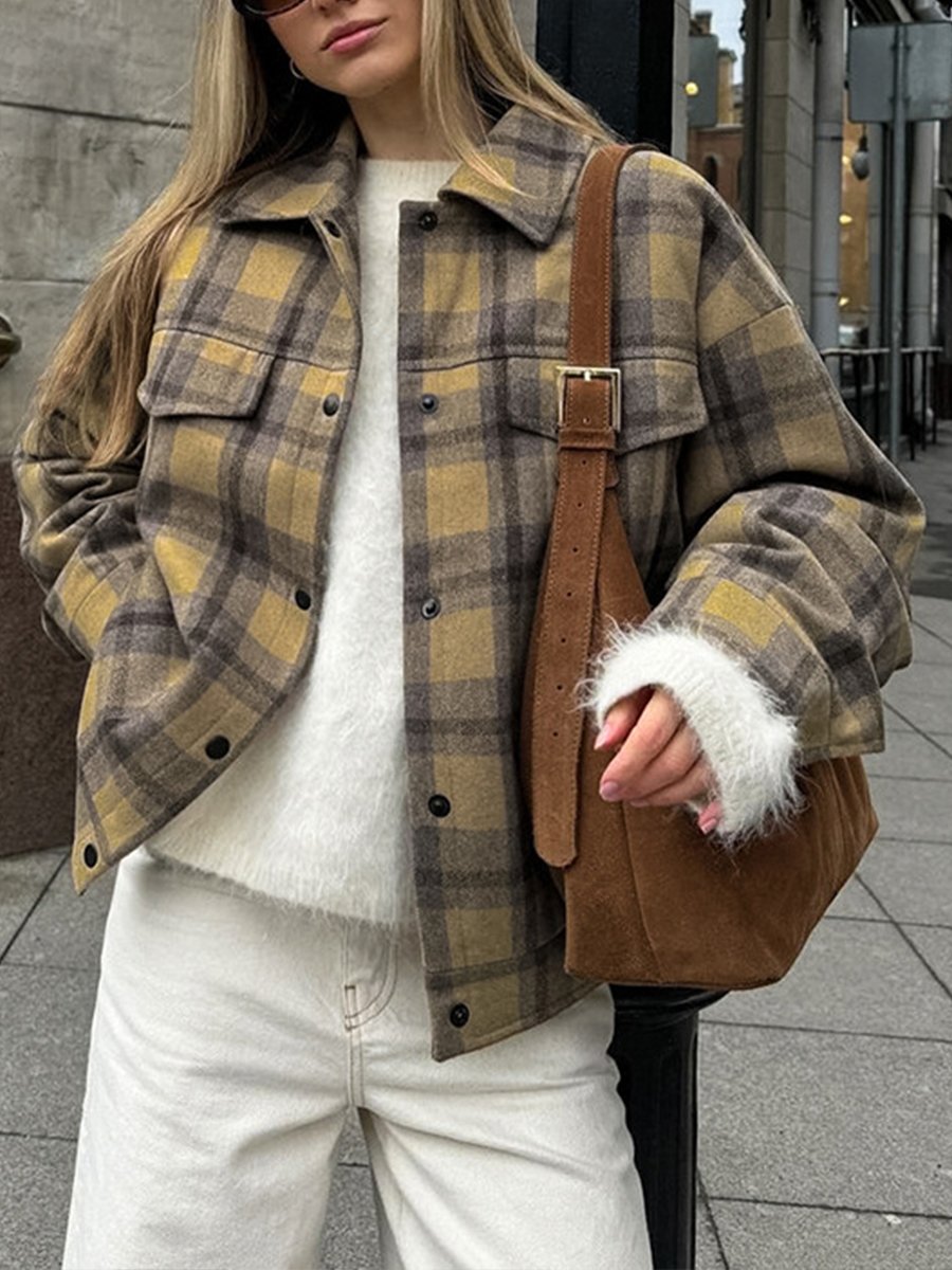 Classic Plaid Jacket Urban Chic for Cool Casual Days Classic Plaid Jacket Urban Chic for Cool Casual Days